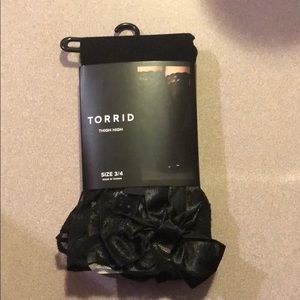 Thigh high lace/bow top stockings